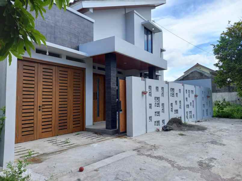 dijual rumah baru di jalan plered sumber solo