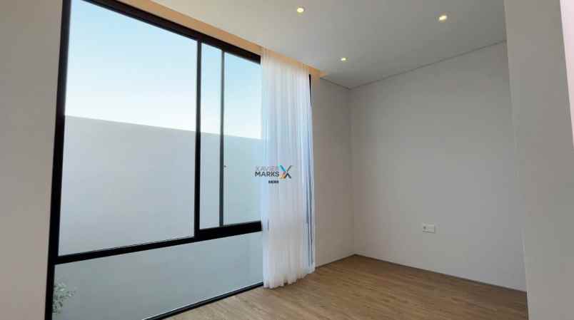 dijual rumah baru di sutorejo semi furnished