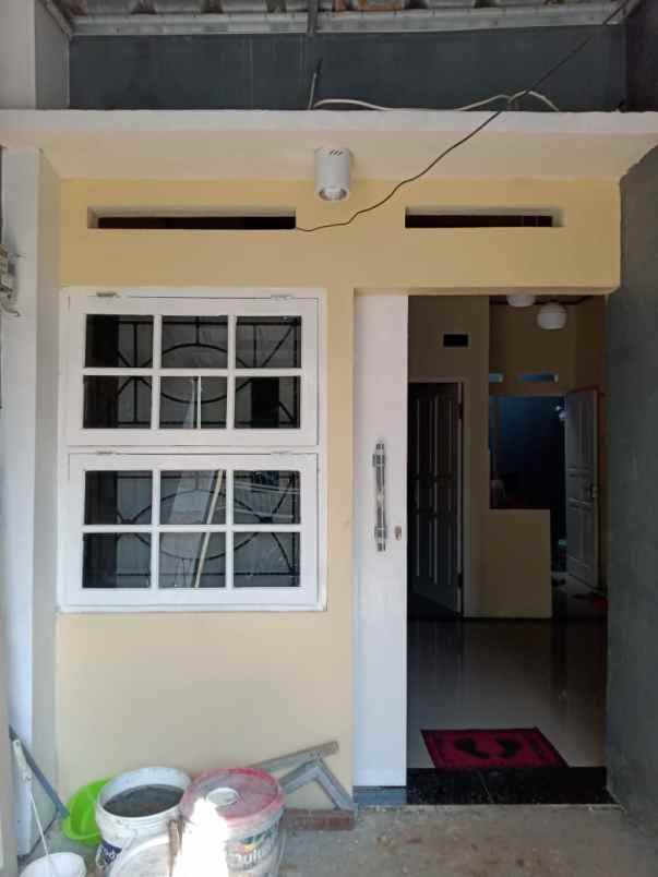 dijual rumah baru sertifikat shm