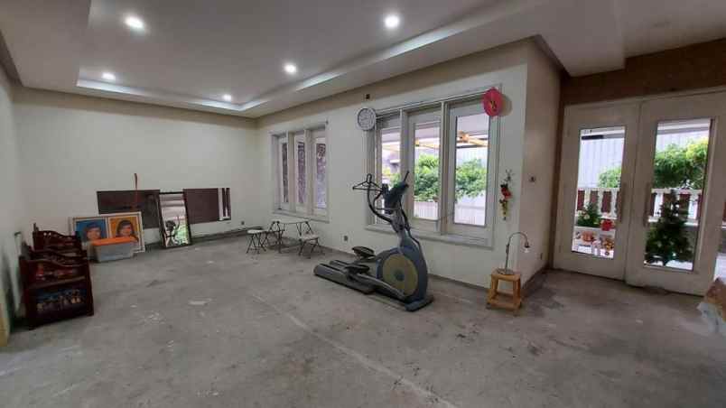 dijual rumah besar asri di malaka country estate