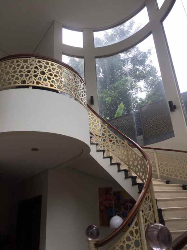 dijual rumah bintaro