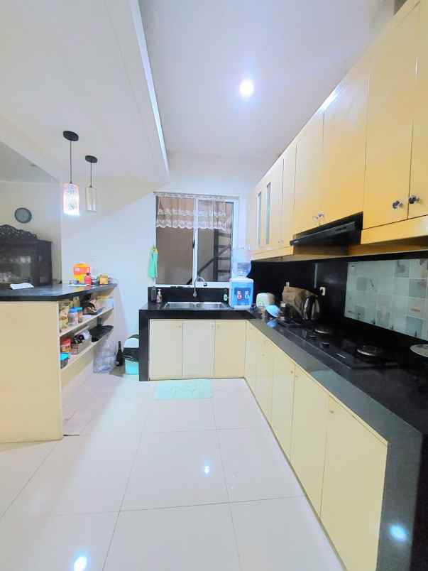 dijual rumah bintaro jaya sektor 9