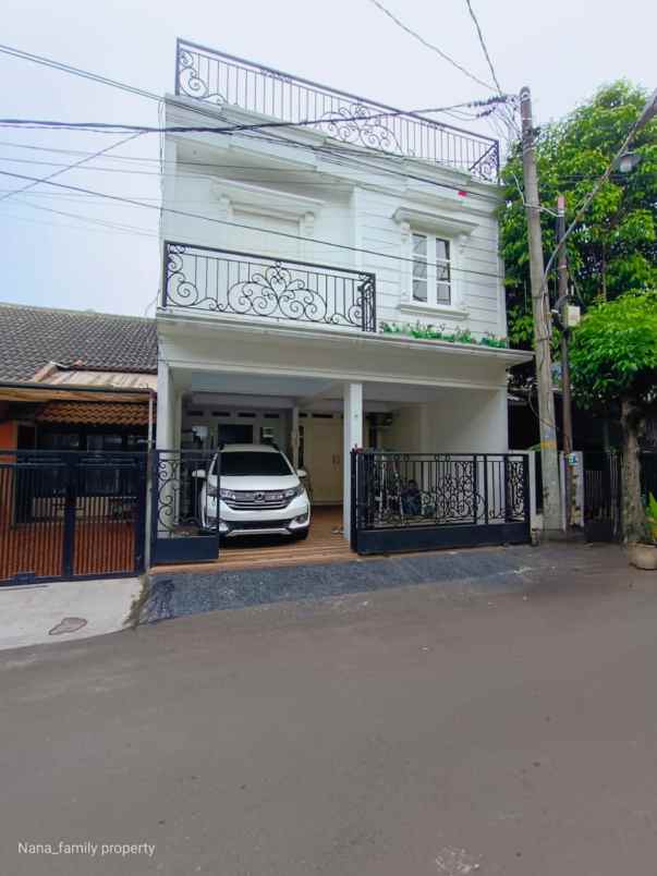 dijual rumah bintato utama sektor 2