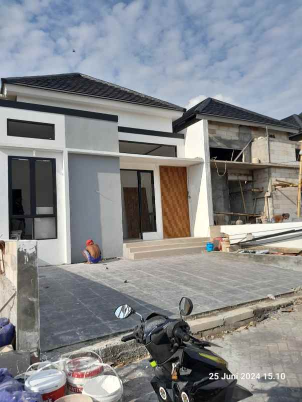 dijual rumah bringin ngaliyan