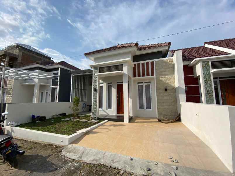 dijual rumah buntalan klaten tengah klaten