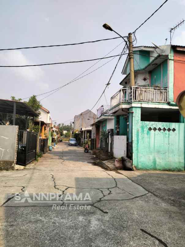 dijual rumah burangkeng