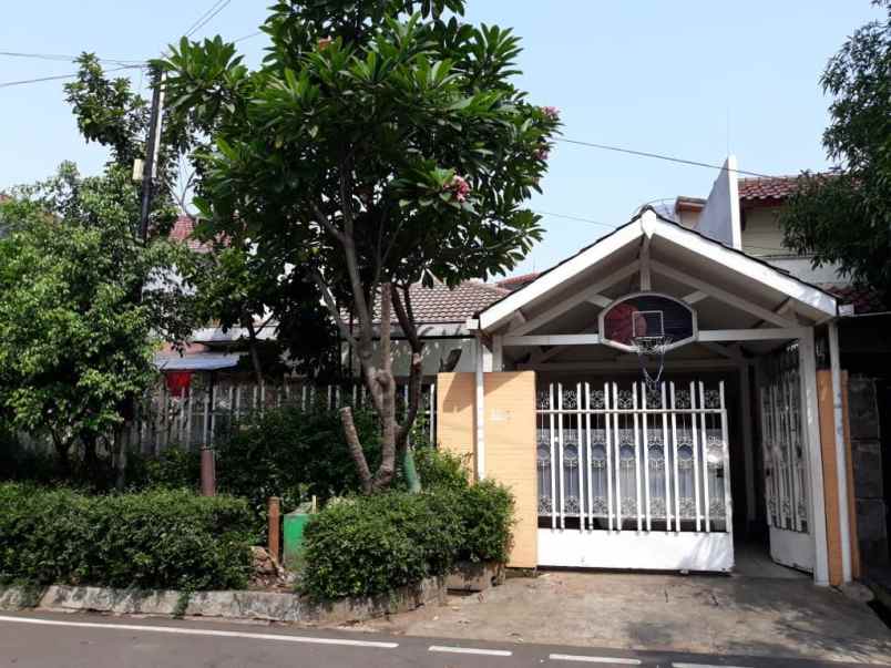 dijual rumah cempaka putih