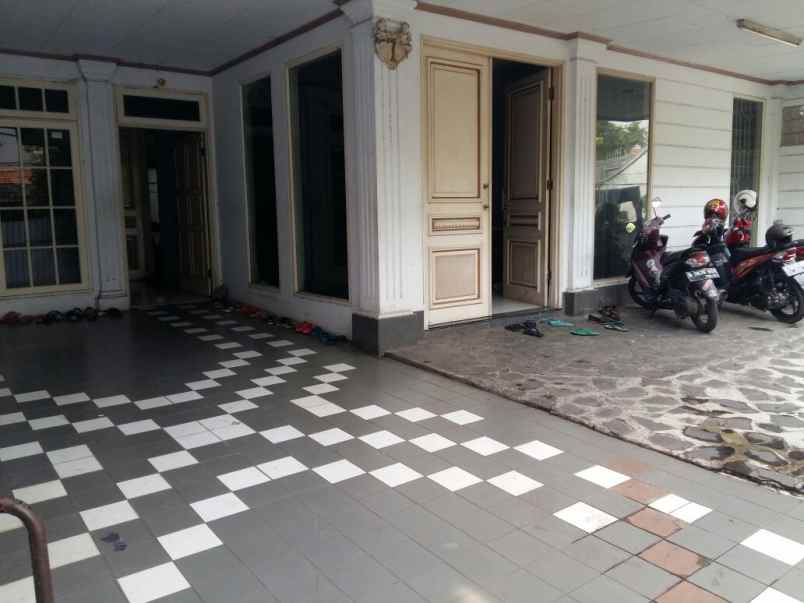 dijual rumah cendrawasih
