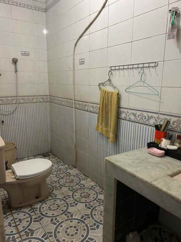 dijual rumah cendrawasih