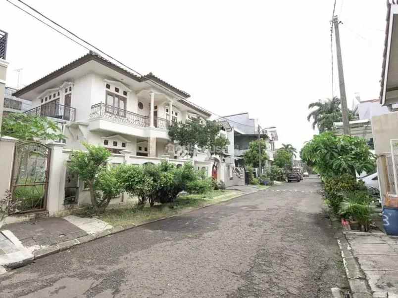 dijual rumah cibubur