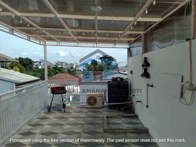 dijual rumah cihanjuang cimahi 3 lantai view mewah