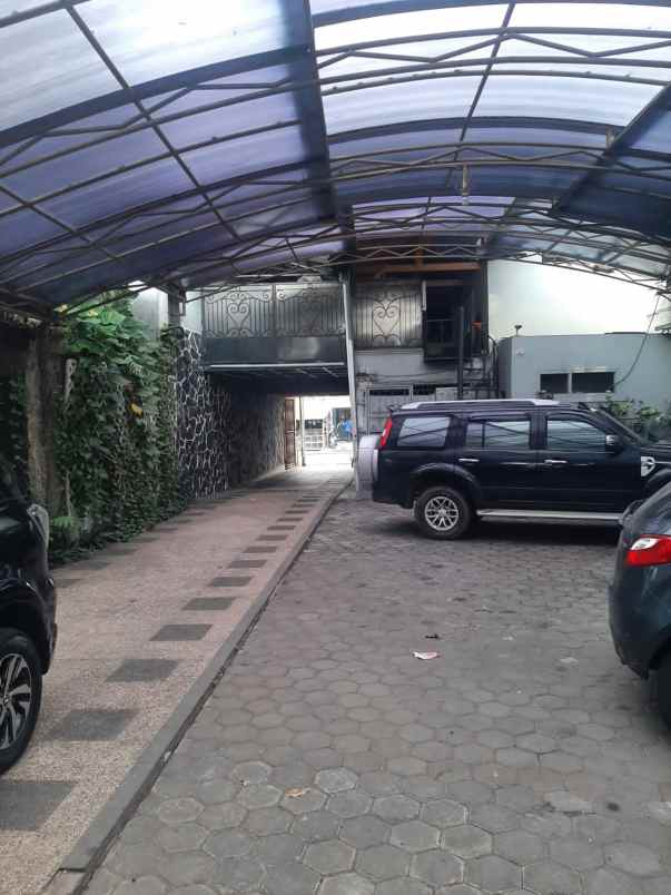 dijual rumah cihanjuang mainroad cocok untuk usaha shm