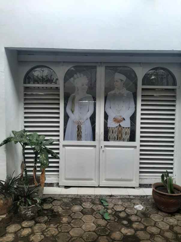 dijual rumah cihanjuang mainroad cocok untuk usaha shm