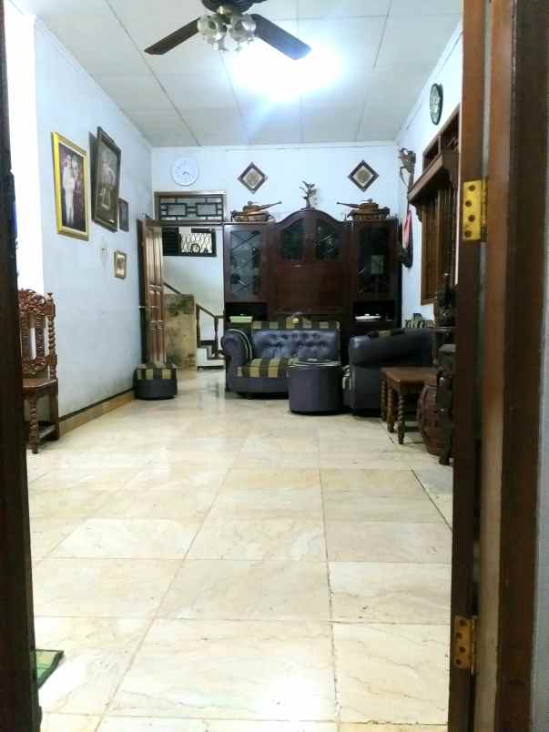 dijual rumah ciledug kota tangerang banten