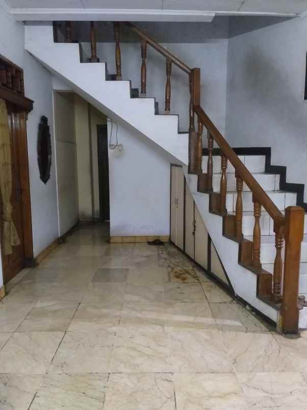 dijual rumah ciledug kota tangerang banten