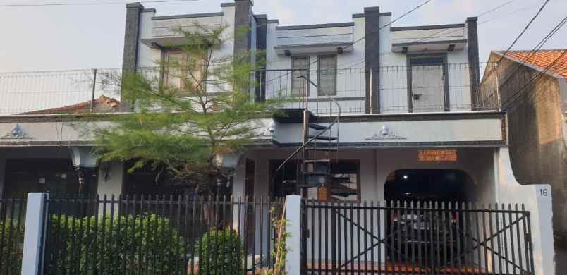 dijual rumah cililitan