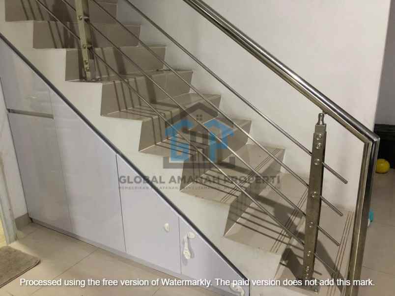 dijual rumah cipageran