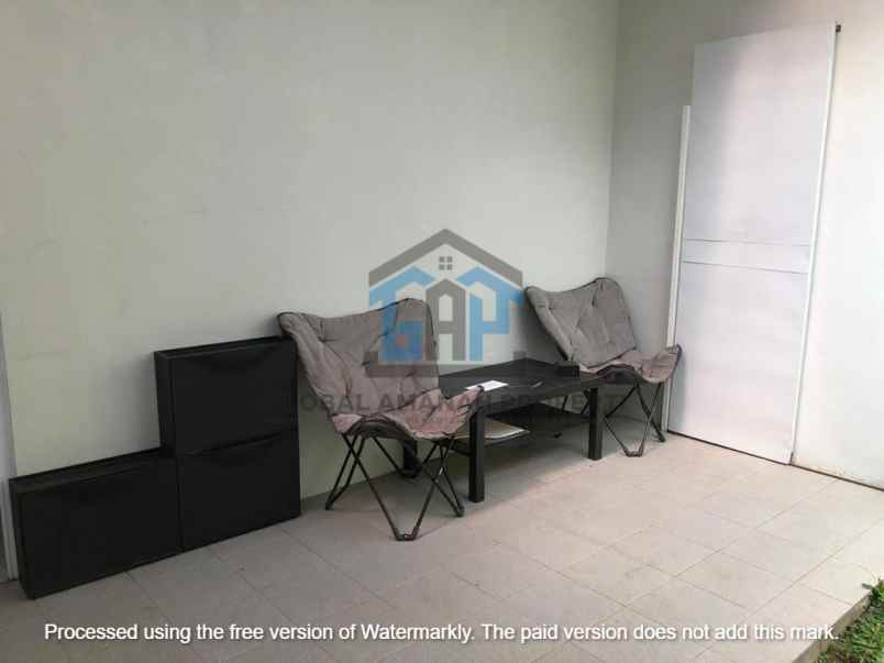 dijual rumah cipageran
