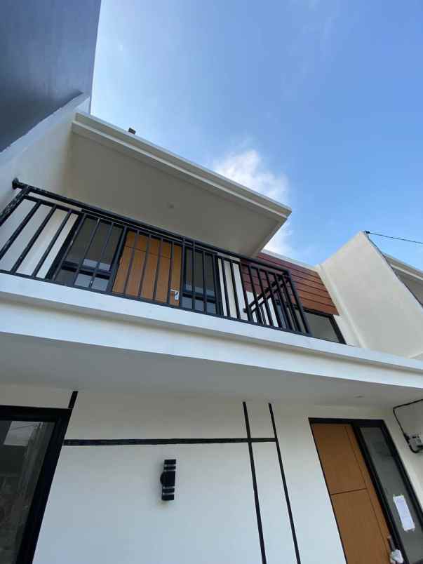 dijual rumah cipayung