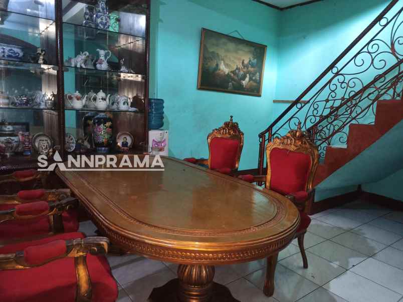 dijual rumah cipedak