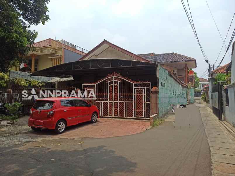 dijual rumah cipedak