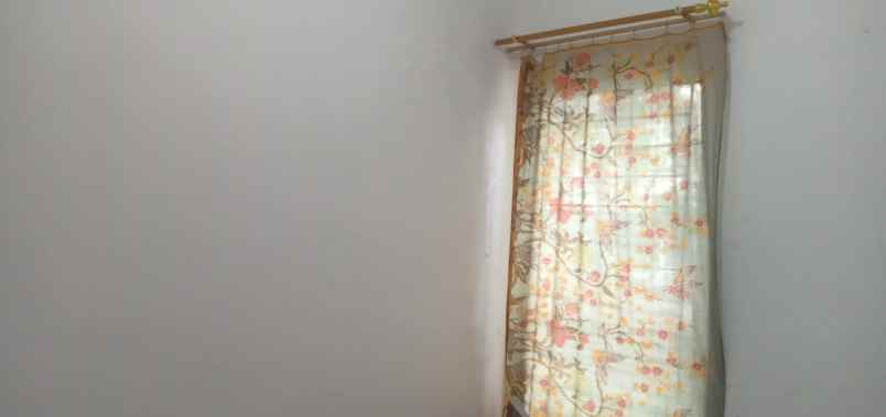 dijual rumah ciputat jombang