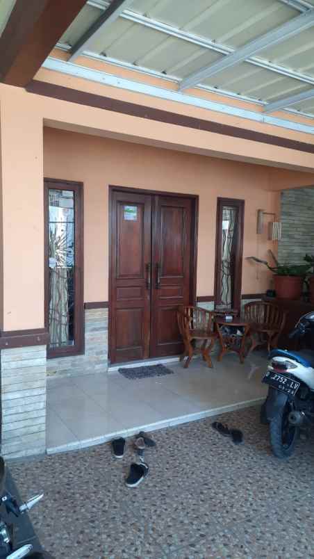 dijual rumah cisaranten kulon