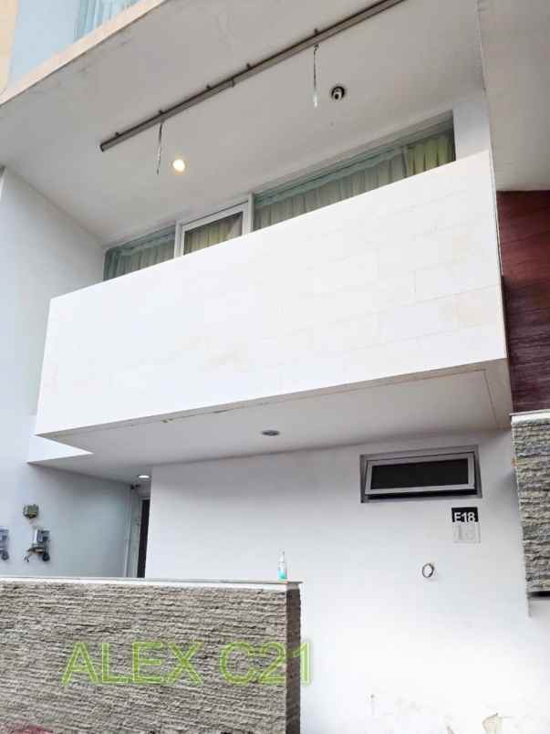 dijual rumah citra garden 7 kalideres