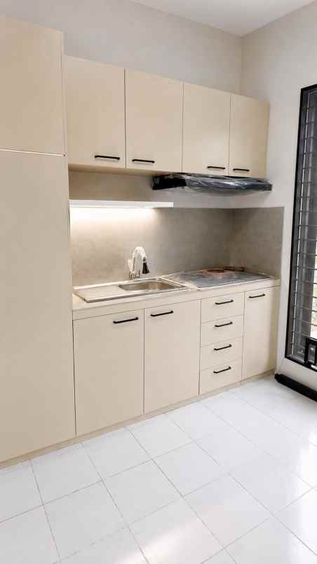 dijual rumah citragarden redwood