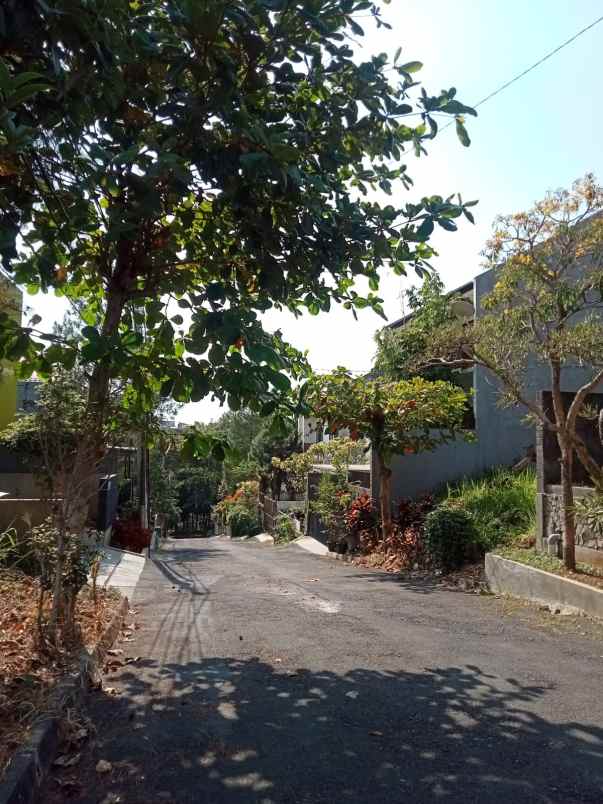 dijual rumah ciwaruga