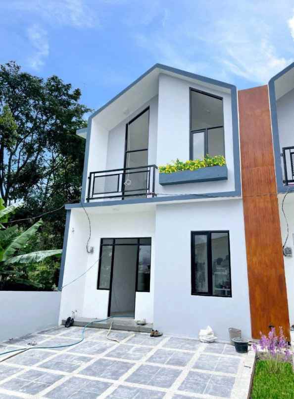 dijual rumah cluster calistha city