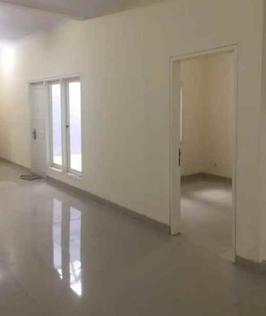 dijual rumah cluster fresno deltamas