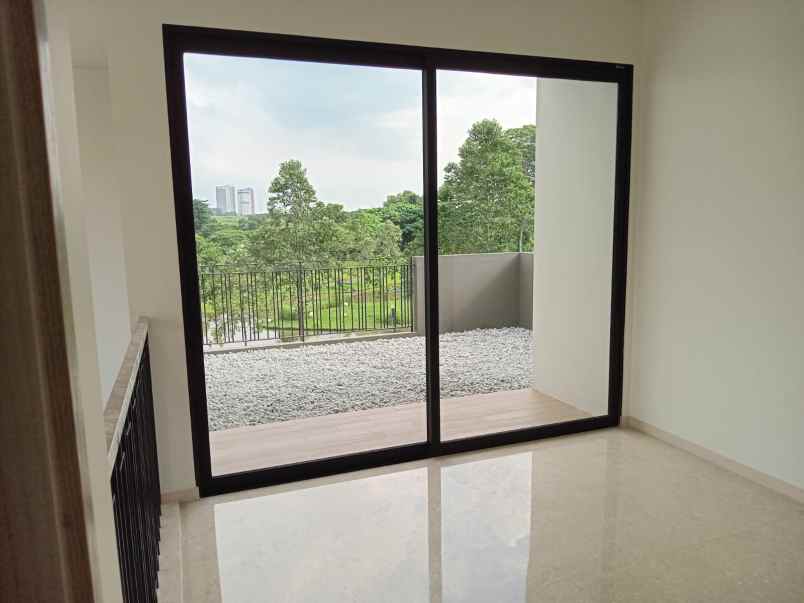 dijual rumah cluster laurel nava park