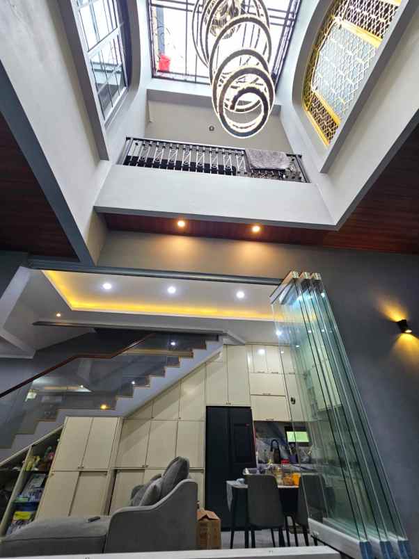 dijual rumah cluster lavesh harapan