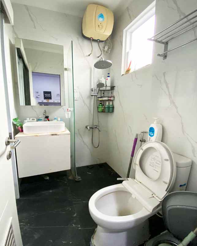 dijual rumah cluster malibu village