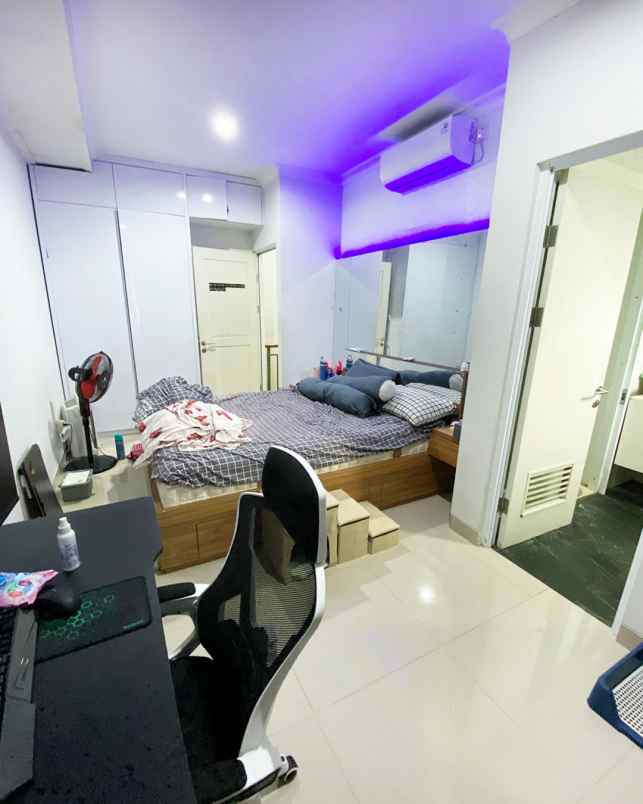 dijual rumah cluster malibu village