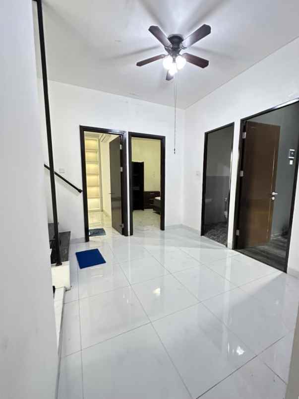 dijual rumah cluster shinano jgc