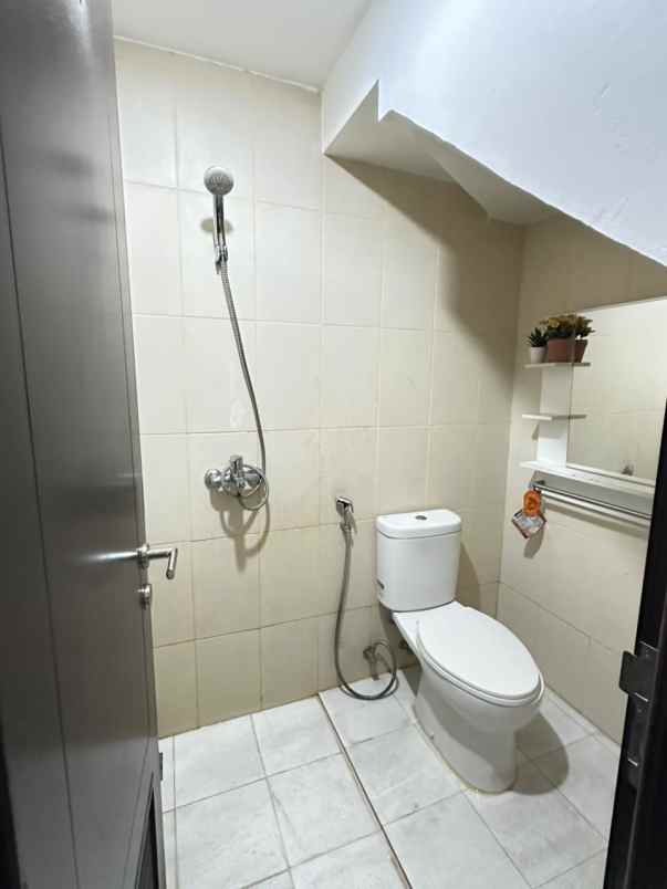 dijual rumah cluster shinano jgc
