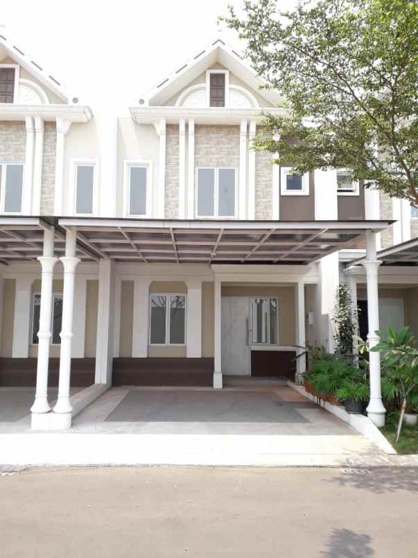 dijual rumah cluster thames jgc