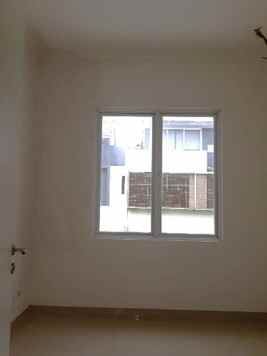 dijual rumah cluster thames jgc