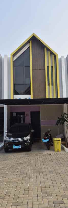 dijual rumah cluster viona karawaci