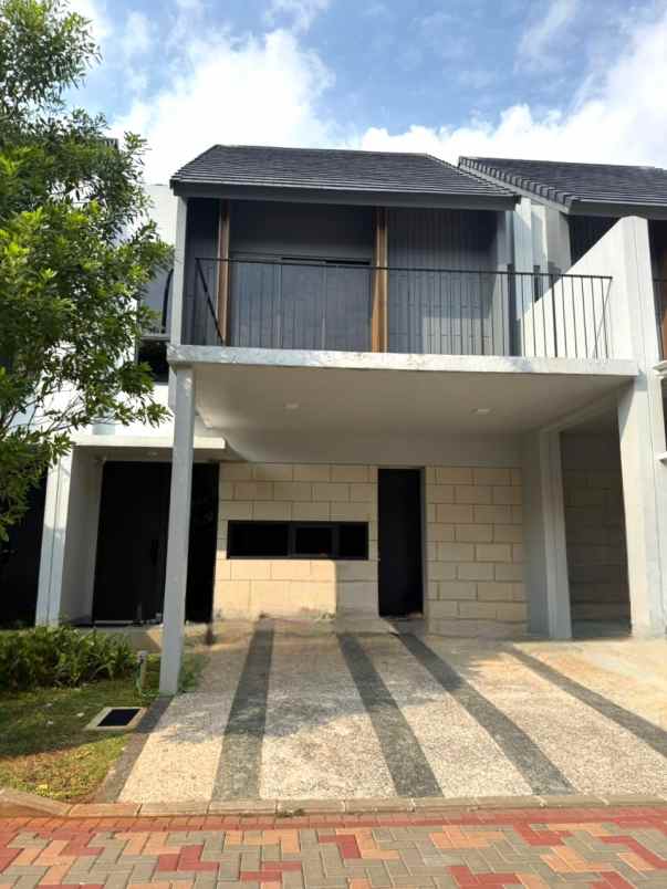 dijual rumah cluster wisteria metland