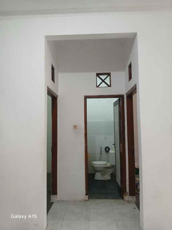 dijual rumah condongcatur
