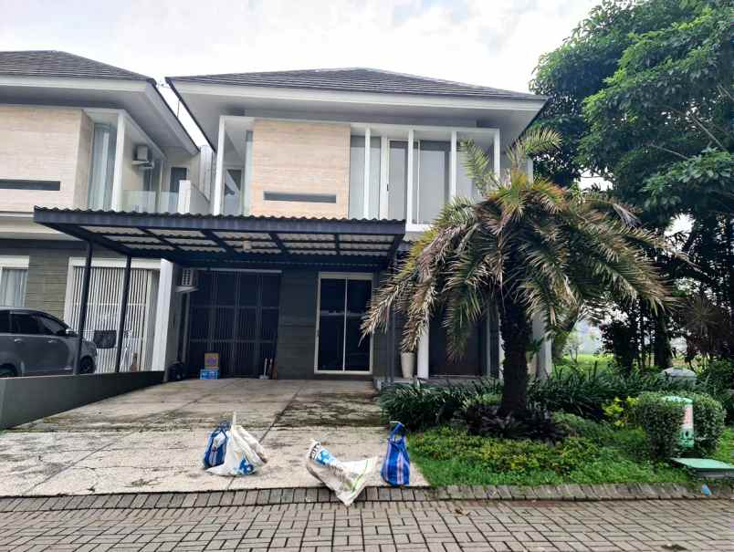 dijual rumah crystal golf citraland