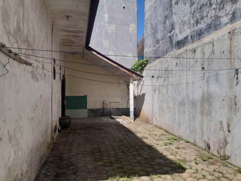 dijual rumah dekat kampus jember