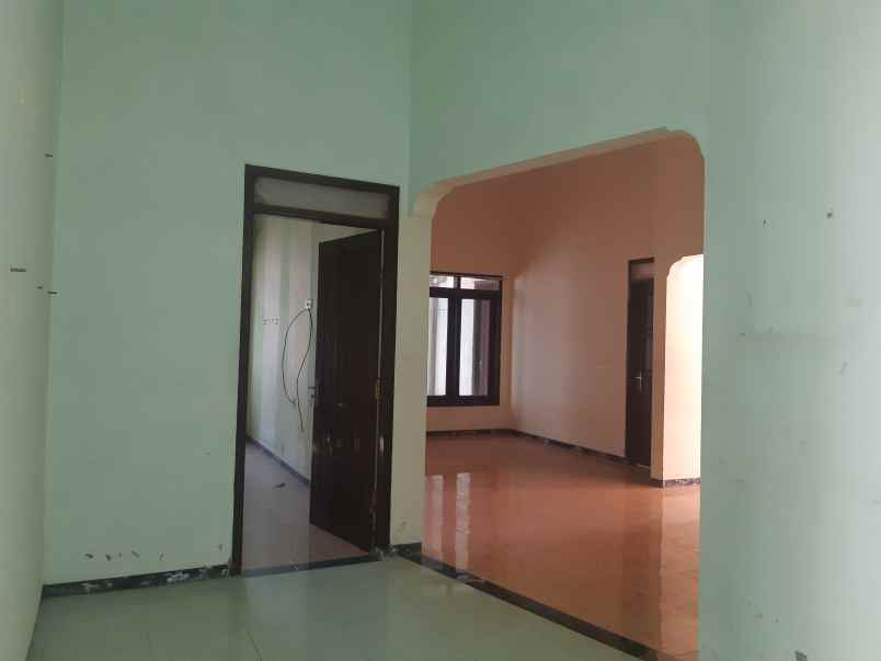 dijual rumah dekat kampus jember