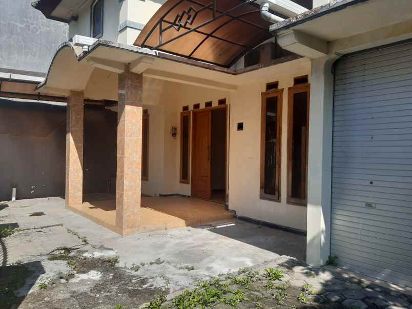 dijual rumah dekat kampus jember