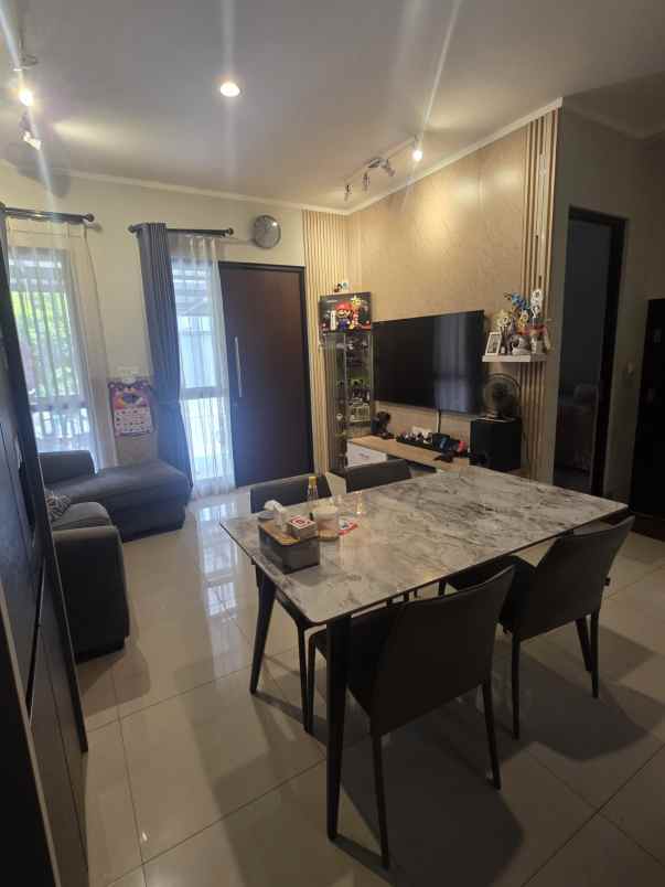 dijual rumah dekat mall di magenta summarecon bekasi