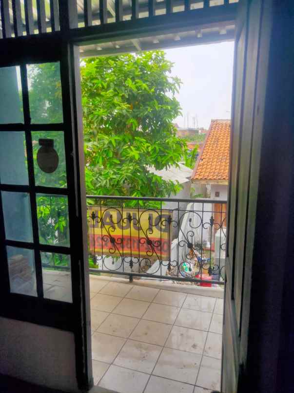 dijual rumah deket rsud depok sawangan