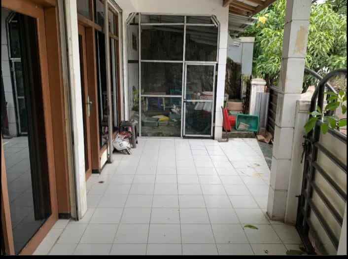 dijual rumah deltasari indah waru sidoarjo